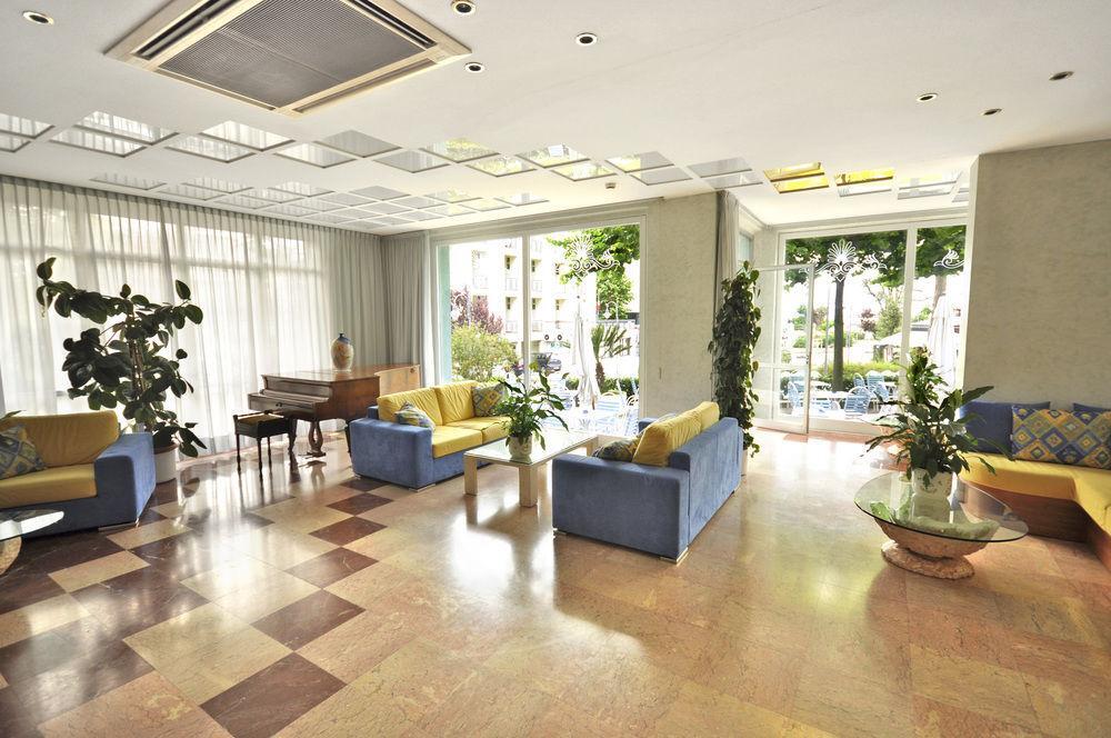 Hotel Losanna Gabicce Mare Extérieur photo